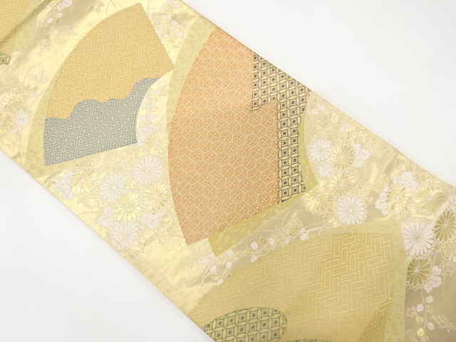 地紙に古典柄織り出し　袋帯